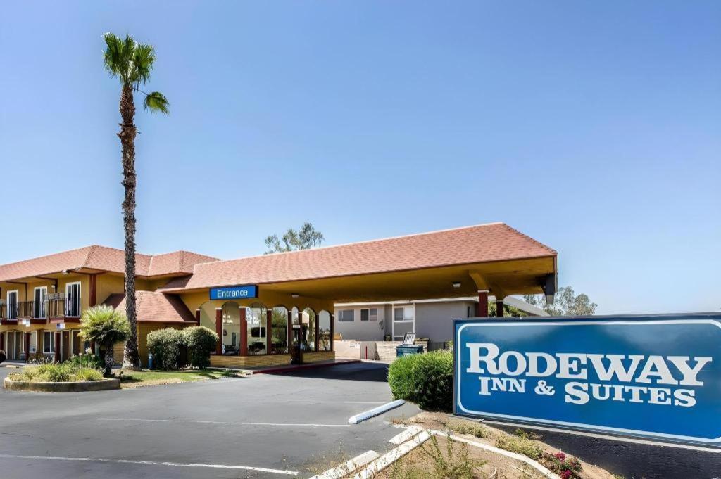 Hotel Rodeway & Canyon Lake-menifee West